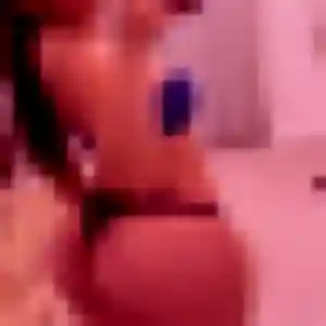 Natasha (28 ans) à Caissargues propose une rencontre aujourd'hui