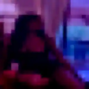 Charlotte, fille de 23 ans propose rencontre coquine à Lectoure