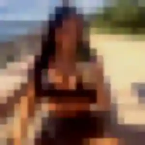 Brune, 42 ans, connectée à Mauguio pour une rencontre coquine