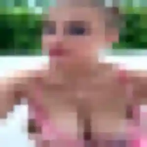 Delia, 28 ans, en ligne à Nissan-lez-Enserune pour une rencontre coquine