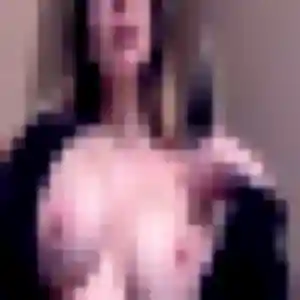 Profil de Nadine à Rousson (25 ans) - rencontre coquine discret