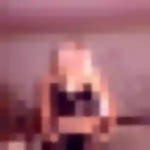 Olivia, 30 ans, en ligne à Saint-Chély-d'Apcher pour une rencontre coquine