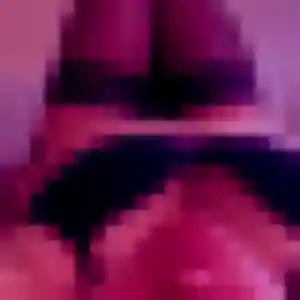 Rejoins Roxane, 25 ans à Saint-Hilaire-de-Brethmas gratuitement