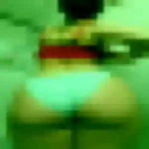 Découvre Tania, 19 ans à Saint-Jean en privé