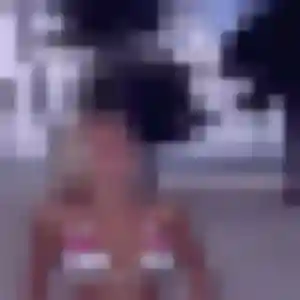 Nadine, femme de 27 ans propose rencontre coquine à Salles-d'Aude